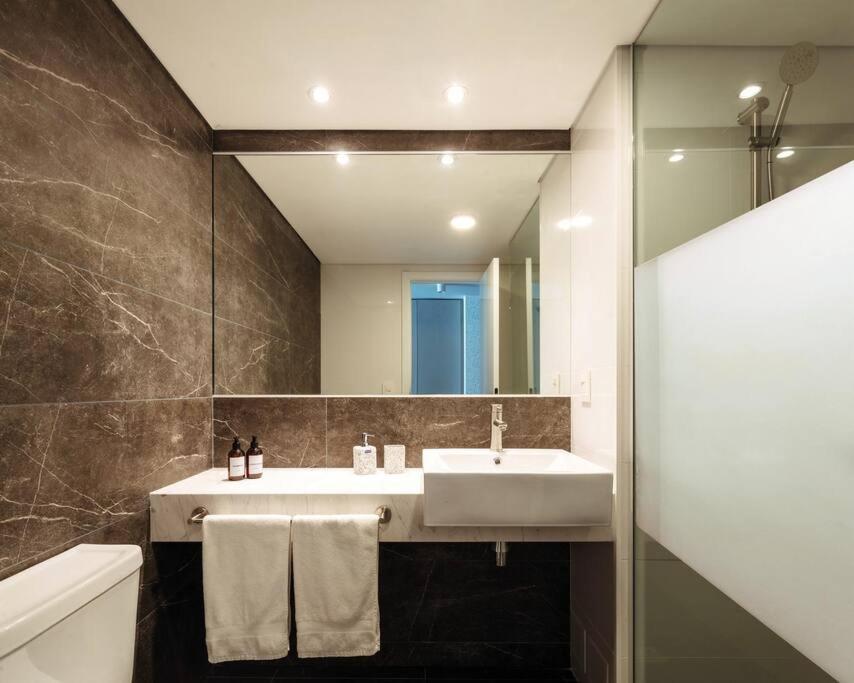 Moderno Apartamento Punta Carretas 蒙得维的亚 外观 照片